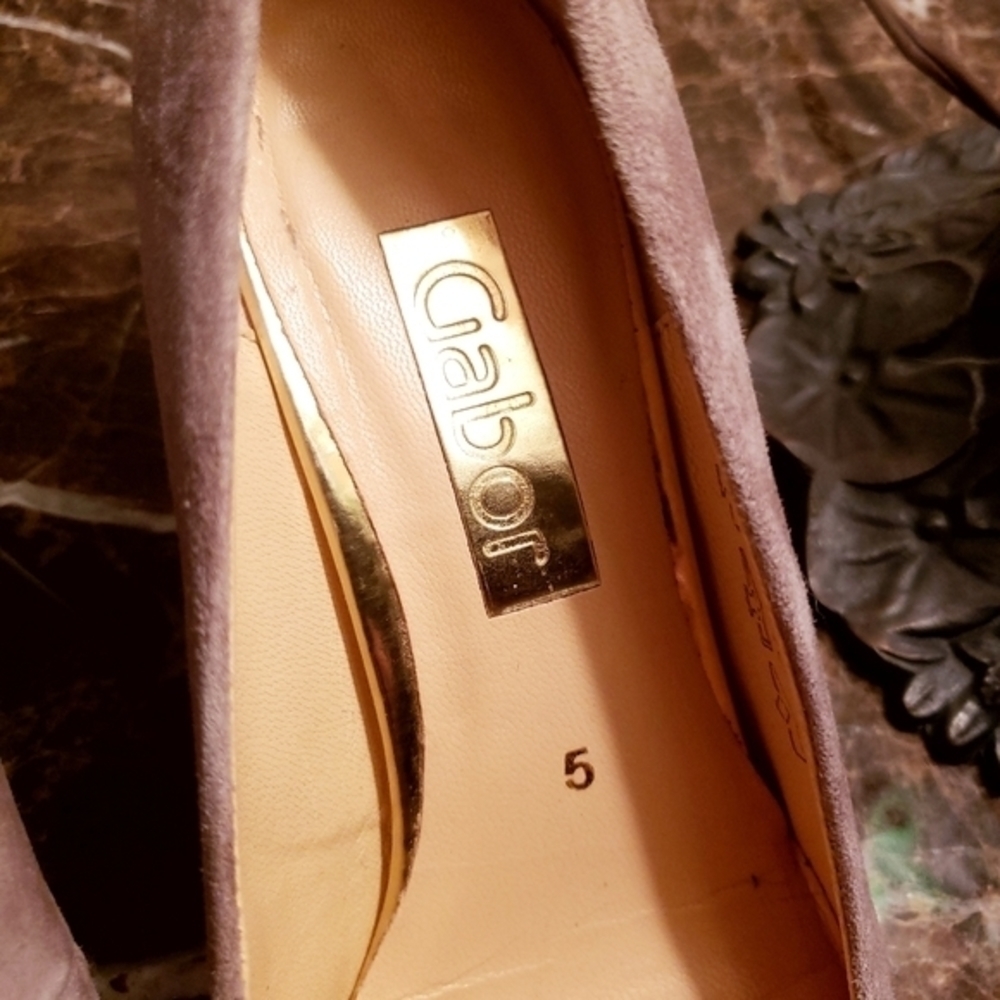 Vintage Gabor Suede Heels - Picture 6 of 11